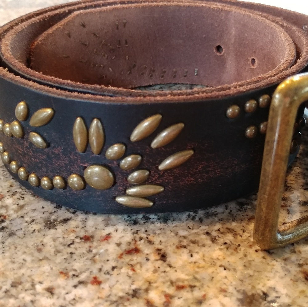 SUNDANCE genuine leather belt